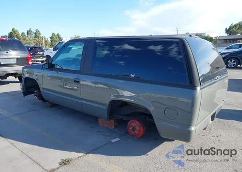 1996 Chevrolet Tahoe C1500 from USA, damaged, VIN 3GNEC18R6TG150126